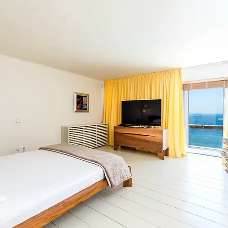 Coventina, Ornos - Cavo Delos, Mykonos فيلة